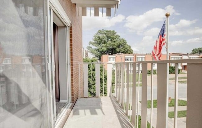 Walking distance to UNMC - Just open! - Walking distance to UNMC - Just open! House