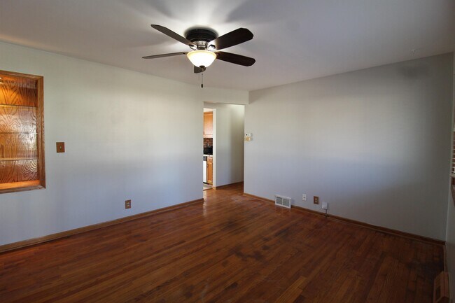 Foto del edificio - 2909 Fleetwood Dr