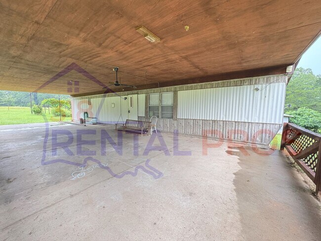 Foto del edificio - 2 Bed 1 Bath Mobile Home!