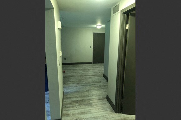 Foto del edificio - 614 Englewood Ave