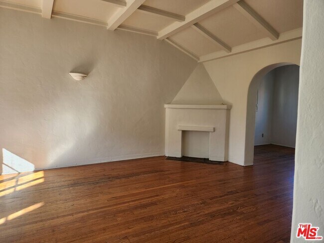 Foto del edificio - 438 Cochran Ave