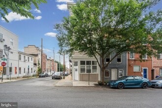 Building Photo - 1723 E Lombard St
