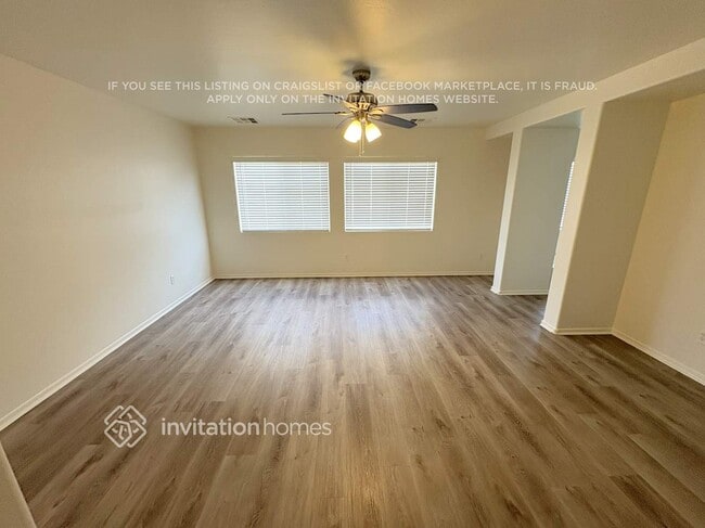 Building Photo - 14516 W Cameron Dr