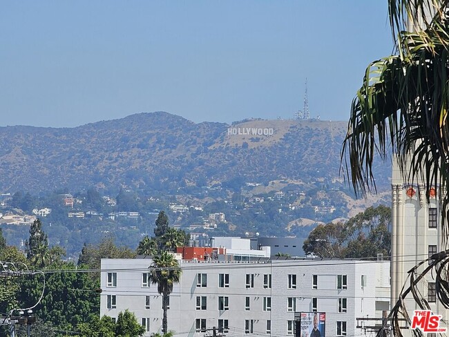 Foto del edificio - 110 S Virgil Ave