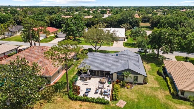 Foto del edificio - 1345 SW Cedar Cove