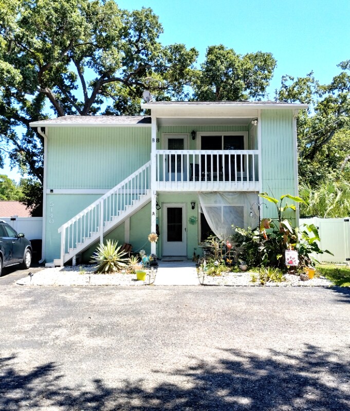 Foto principal - 5140 24th Ave S
