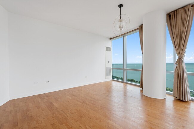 Foto del edificio - 1211 S Prairie Ave