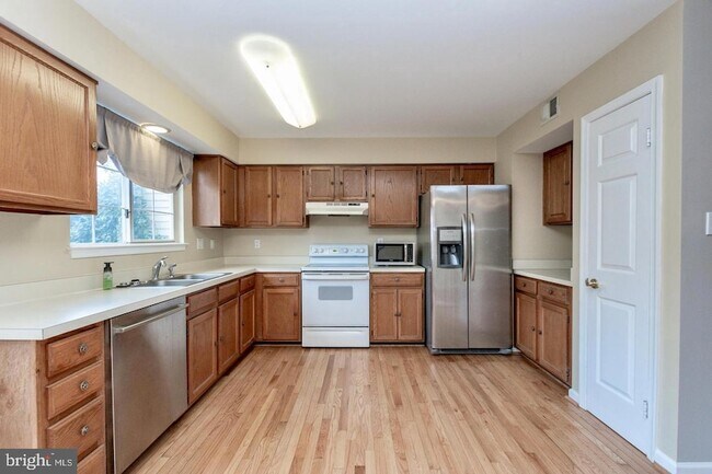 Foto del edificio - 1020 Smartts Ln NE