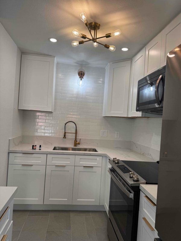 Building Photo - 6728 Omega Dr