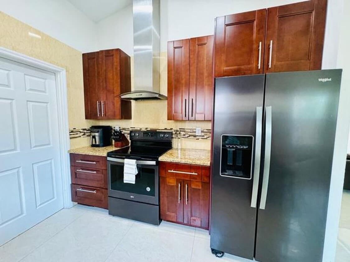 Photo - 330 SW 35TH Avenue, Deerfield Beach, FL 33442