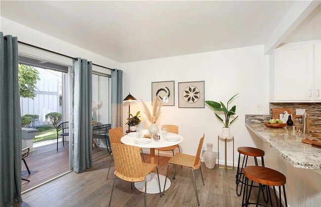 Foto del edificio - Live the ultimate Huntington Beach lifesty...
