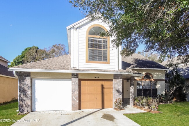 Foto del edificio - 1616 Clover Cir