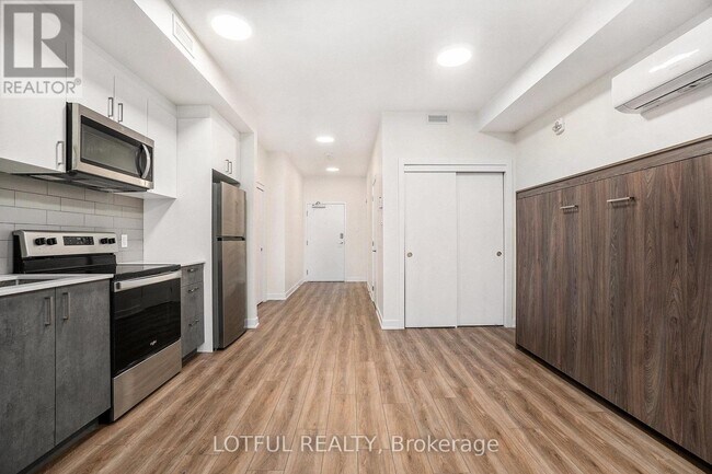 Photo du bâtiment - 630 Churchill Ave N