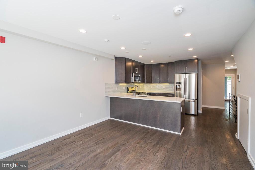Foto principal - 1430 Clymer St
