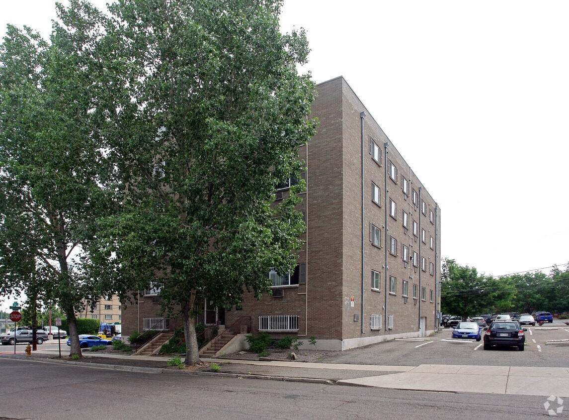 Foto del edificio - Summit Apartments