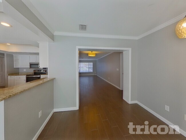 Foto del edificio - 2641 Gleneagles Dr