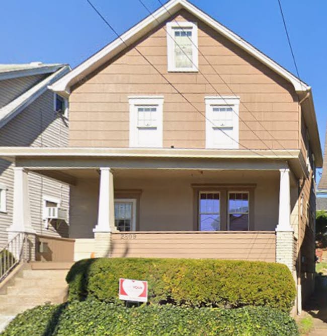 Building Photo - 2809 Riverview St