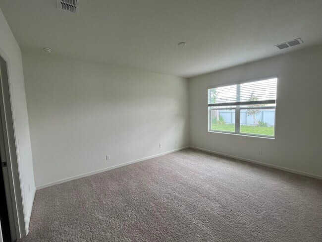 Foto del edificio - 413 SW Lakota Ave