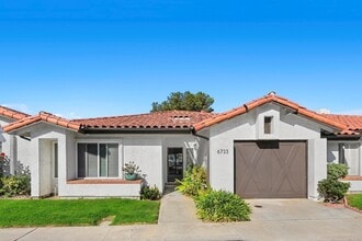 Building Photo - 6733 Oleander Way