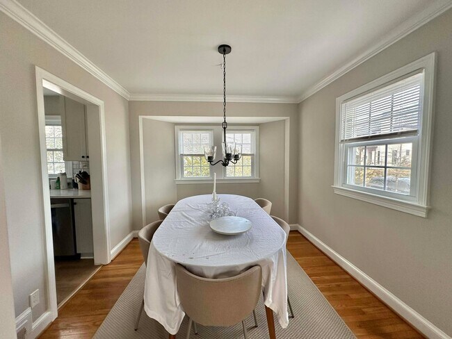 Foto del edificio - 1228 N Stuart St