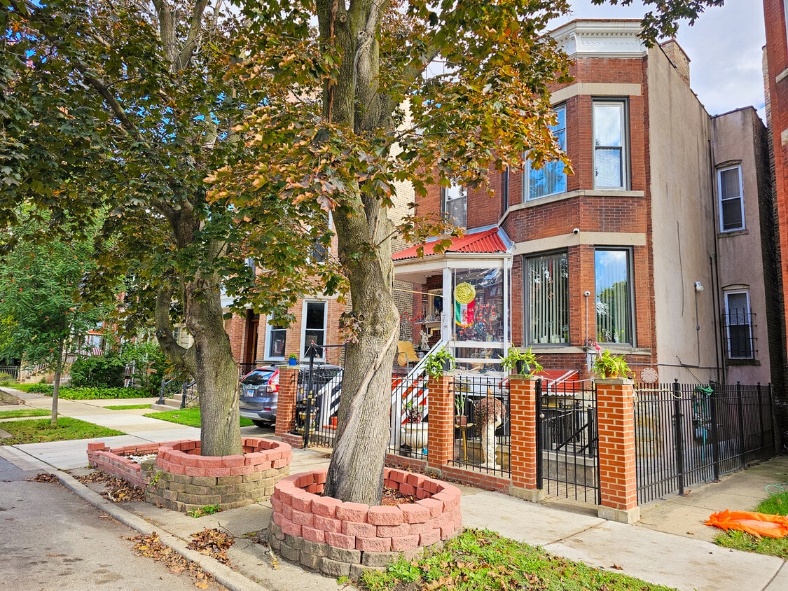 Foto principal - 3643 S Hamilton Ave