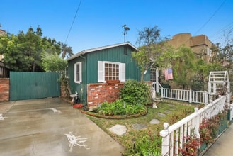 Building Photo - 620 9th St