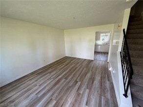 Building Photo - 660 Loomis Ave