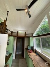 Building Photo - 333 Evans Rd