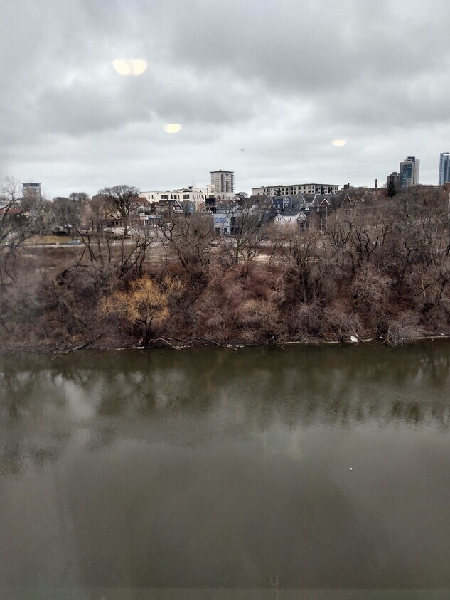 Brewer's Point Apartments 1858 N Commerce St Milwaukee, WI