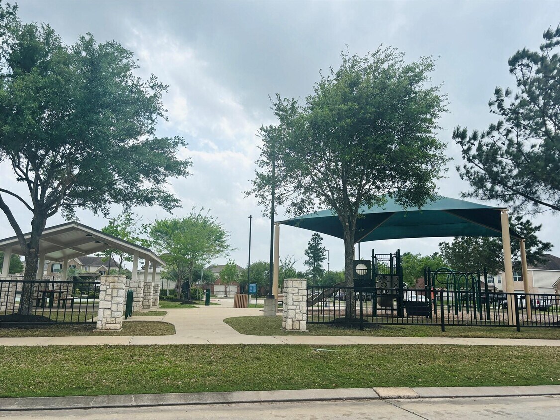 Building Photo - 9947 Valance Way