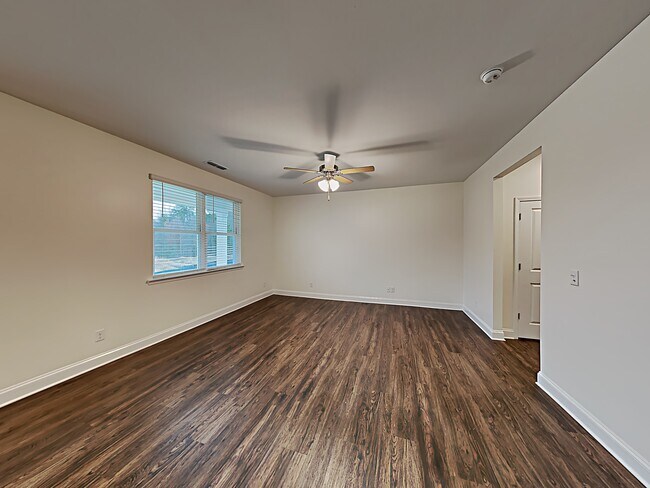 Foto del edificio - 3217 Pinemount Road