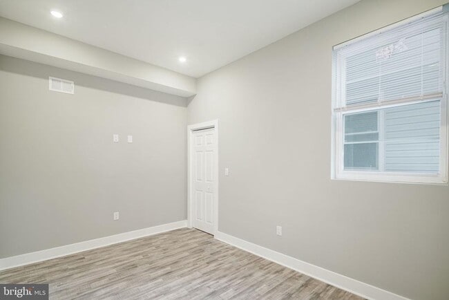 Foto del edificio - 1443 N 8th St