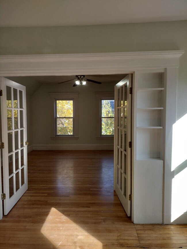 Habitación Principal - 768 Beech St