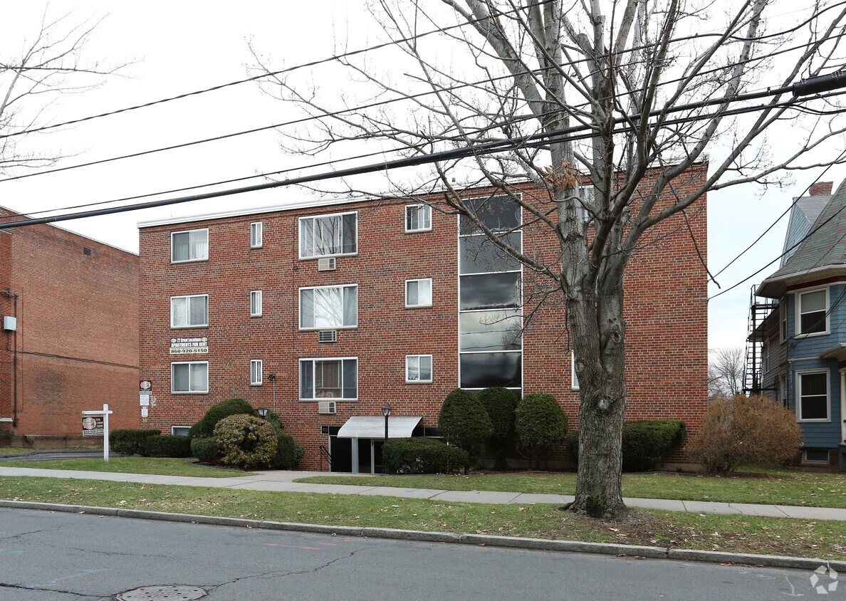 30 Evergreen Ave, Hartford, CT 06105 Townhomes for Rent Hartford, CT