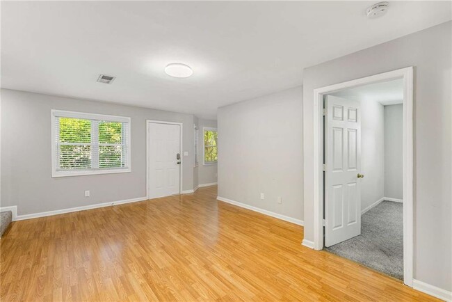 Foto del edificio - 1738 Taylor St NW
