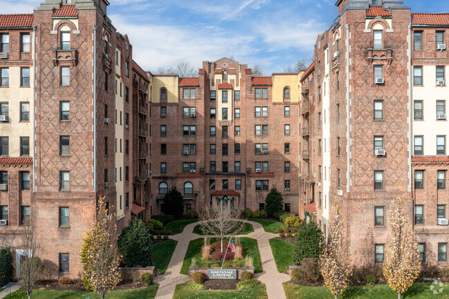 Foto del edificio - Hartsdale Gardens