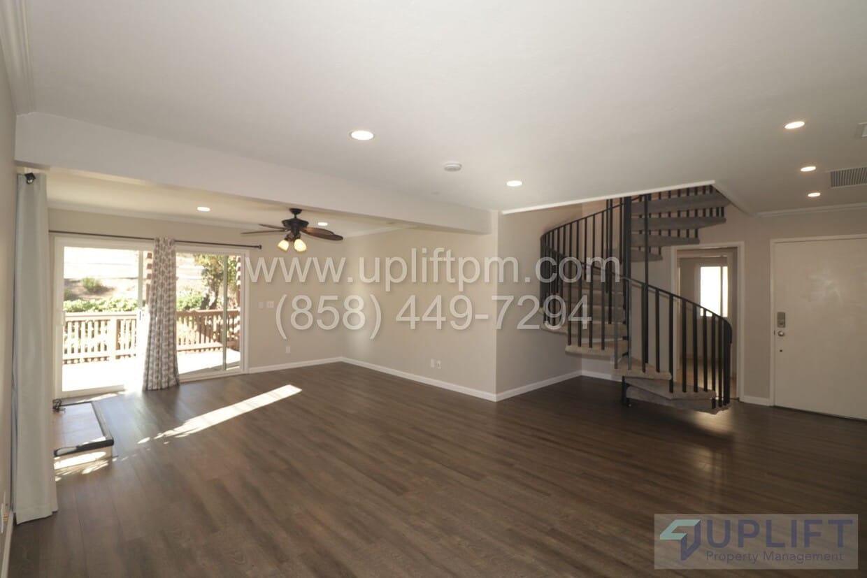 Primary Photo - 3 Bedroom 2.5 Townhome A MUST SEE!!