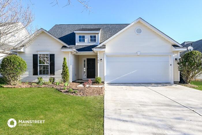 Foto principal - 14140 Riding Hill Ave