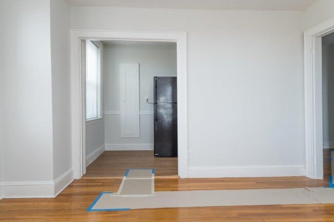 Building Photo - 138 Highland Ave