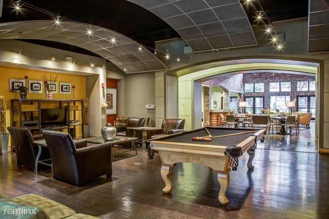 Foto del edificio - 1 br, 1 bath Condo - 2024 Rusk St 928