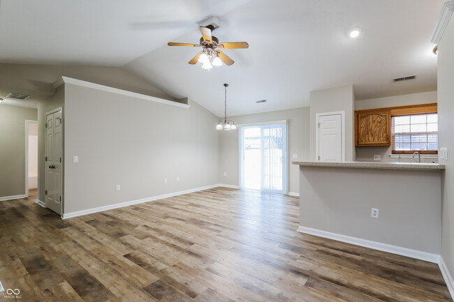 Building Photo - 13236 Sunnybrook Dr