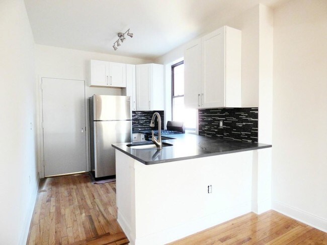 Building Photo - 296 Schaefer St