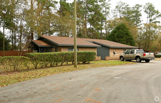 Building Photo - The Grove Apartments