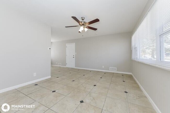Foto del edificio - 7415 E 110th St, Kansas City, MO 64134