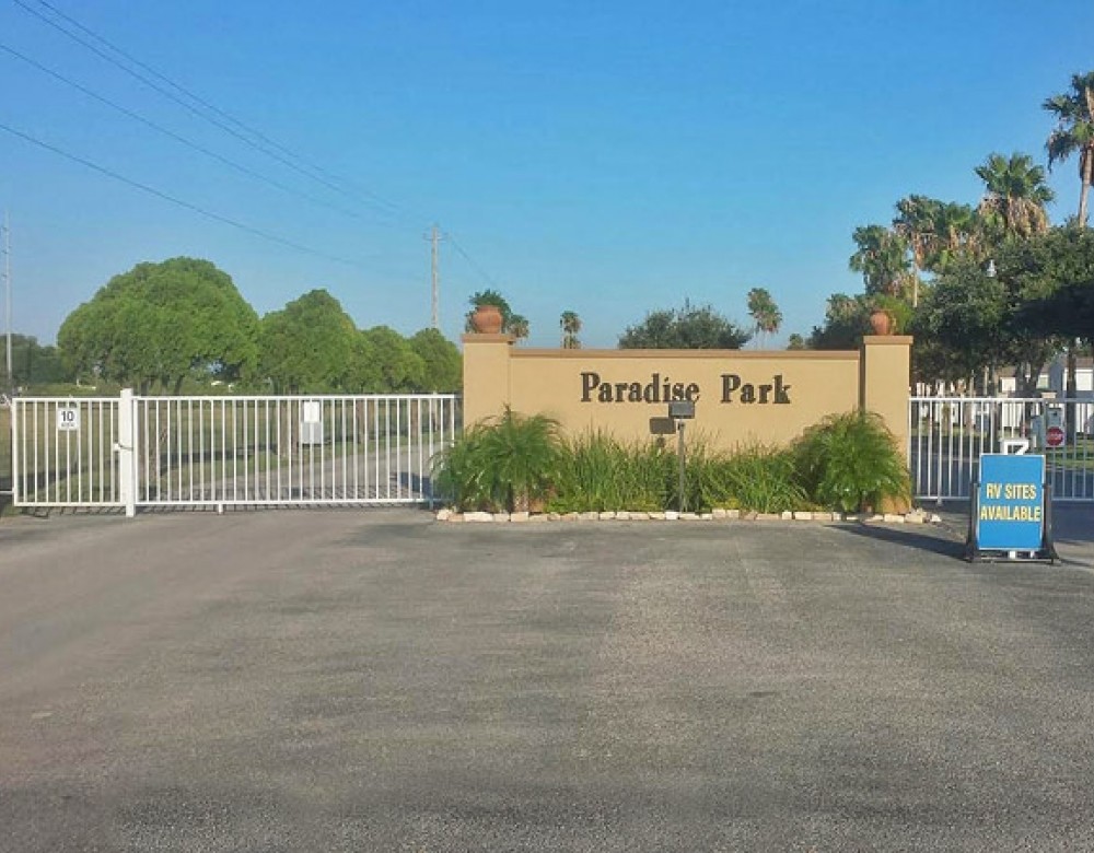 Foto del edificio - Paradise Park RV Resort