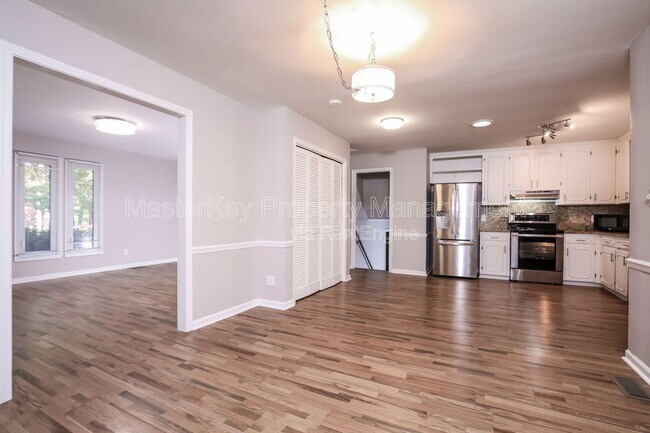 Building Photo - 4017 Grimstead Ln