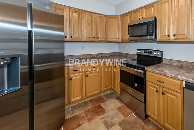 Foto del edificio - *** 1 month FREE RENT!!! ***