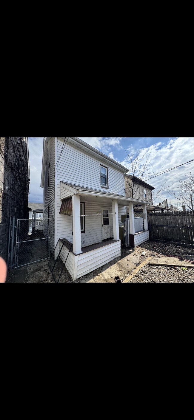 Foto del edificio - 1534 1st Ave