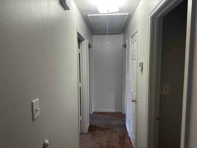 Foto del edificio - 10122 Morris Dr SW