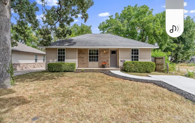 Building Photo - 1623 W Hovey St